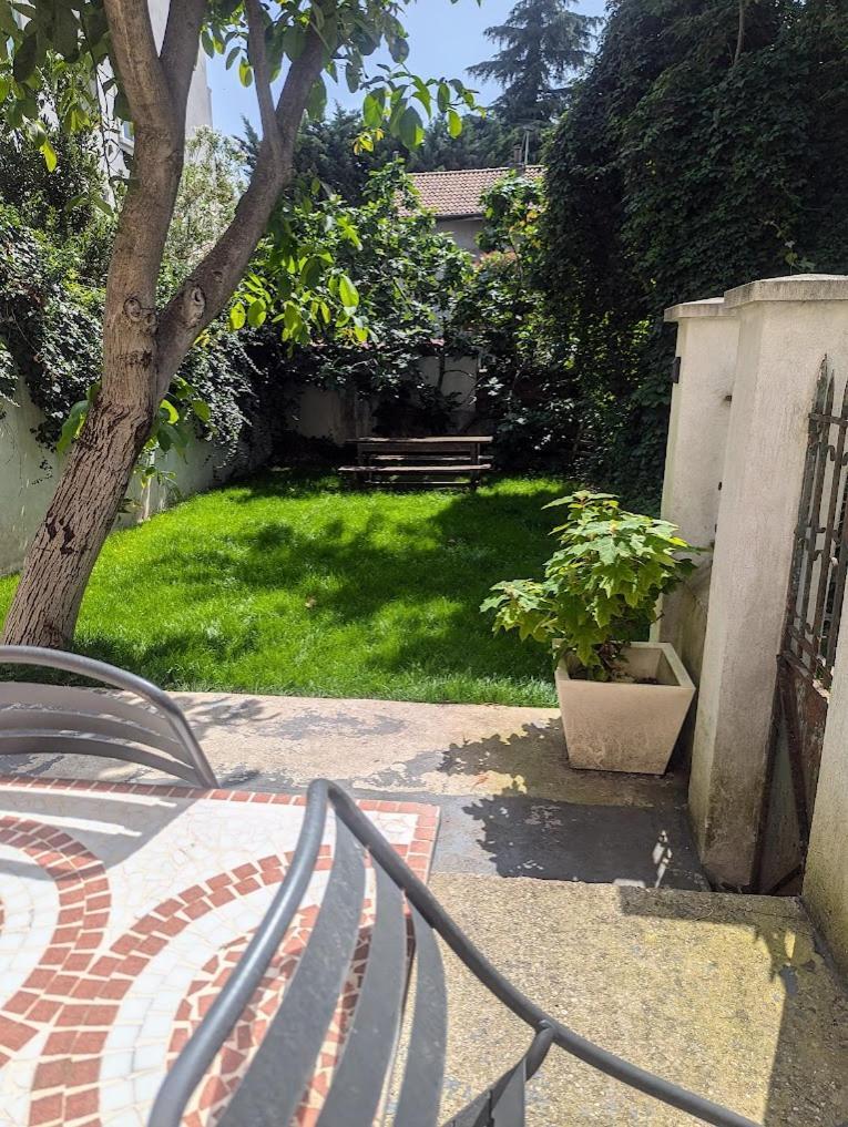 Maison Jardin Et Parking Prive Dans Grenoble Exteriör bild